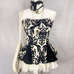 ♡ peplum style sleeveless tube top with fleur de lis elegant pattern ♡